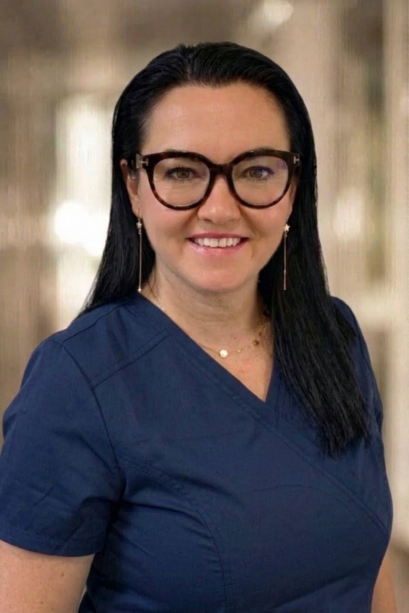 Zahnärztin Dr. Kornélia Fehér